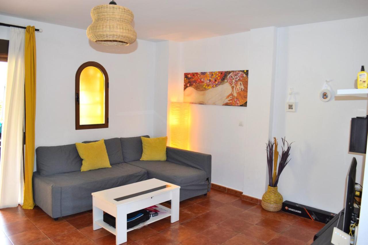 Apartamento Con Hermoso Jardin Y Ac Isla Plana Exterior photo