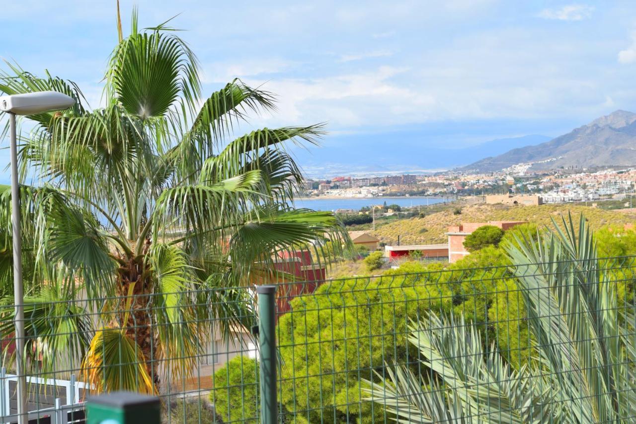 Apartamento Con Hermoso Jardin Y Ac Isla Plana Exterior photo