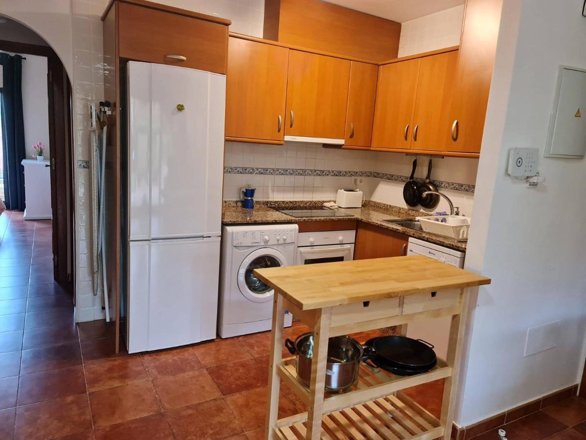 Apartamento Con Hermoso Jardin Y Ac Isla Plana Exterior photo