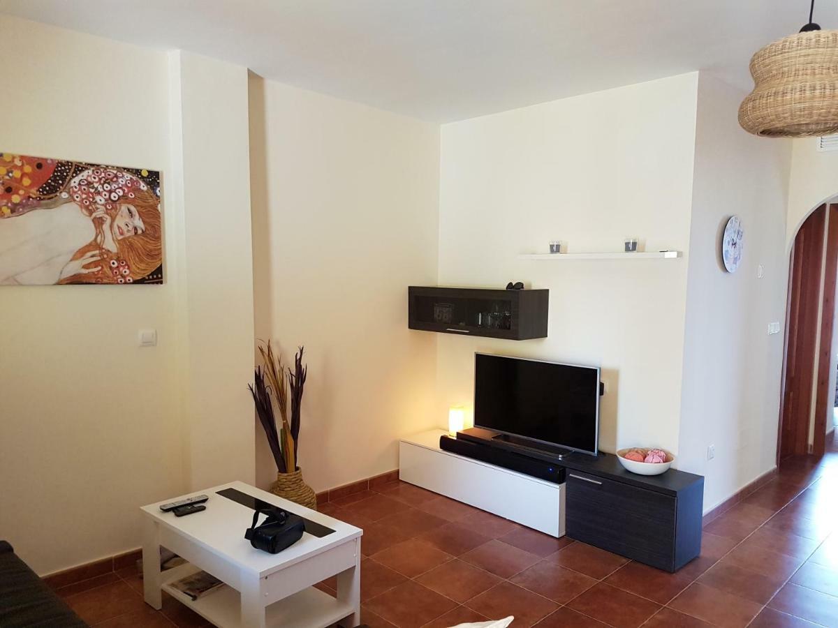 Apartamento Con Hermoso Jardin Y Ac Isla Plana Exterior photo